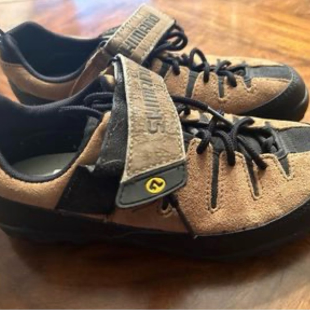 Shimano unisex mountain biking shoes size 40